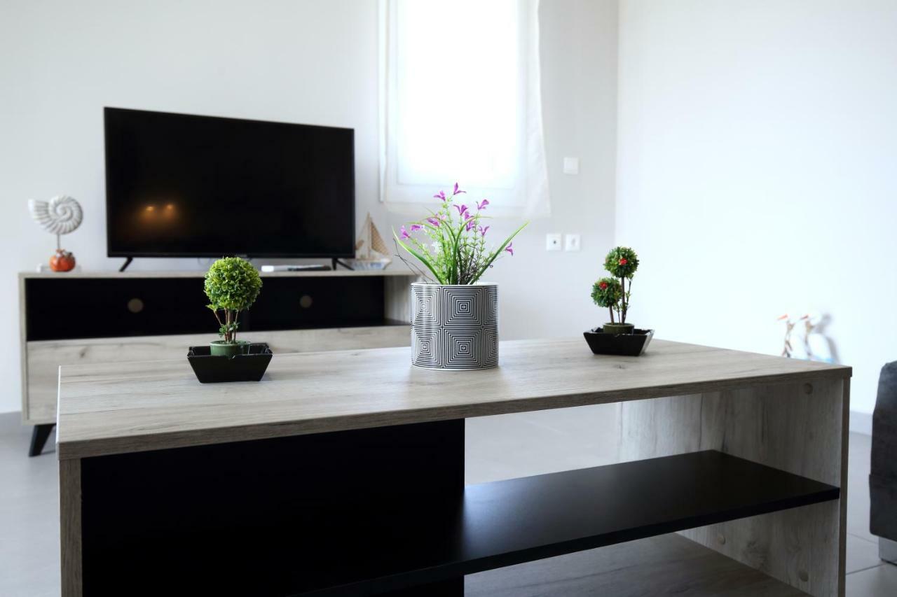 Arokaria Apartment Lefkada City ภายนอก รูปภาพ